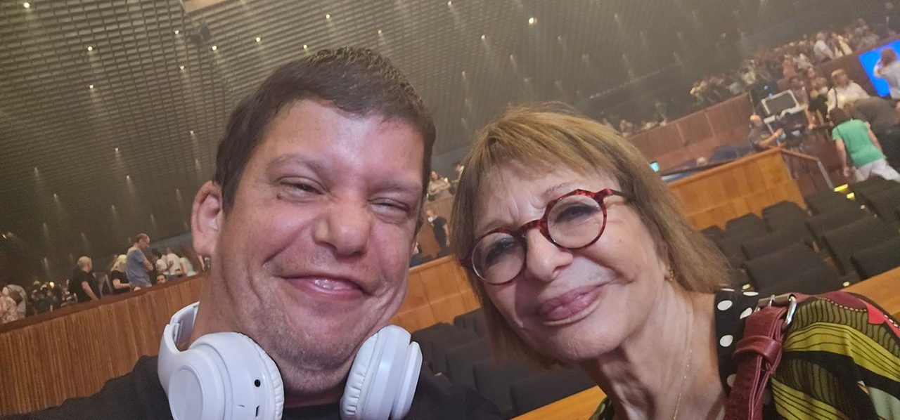 אמיר הממיר עם רבקה מיכאלי